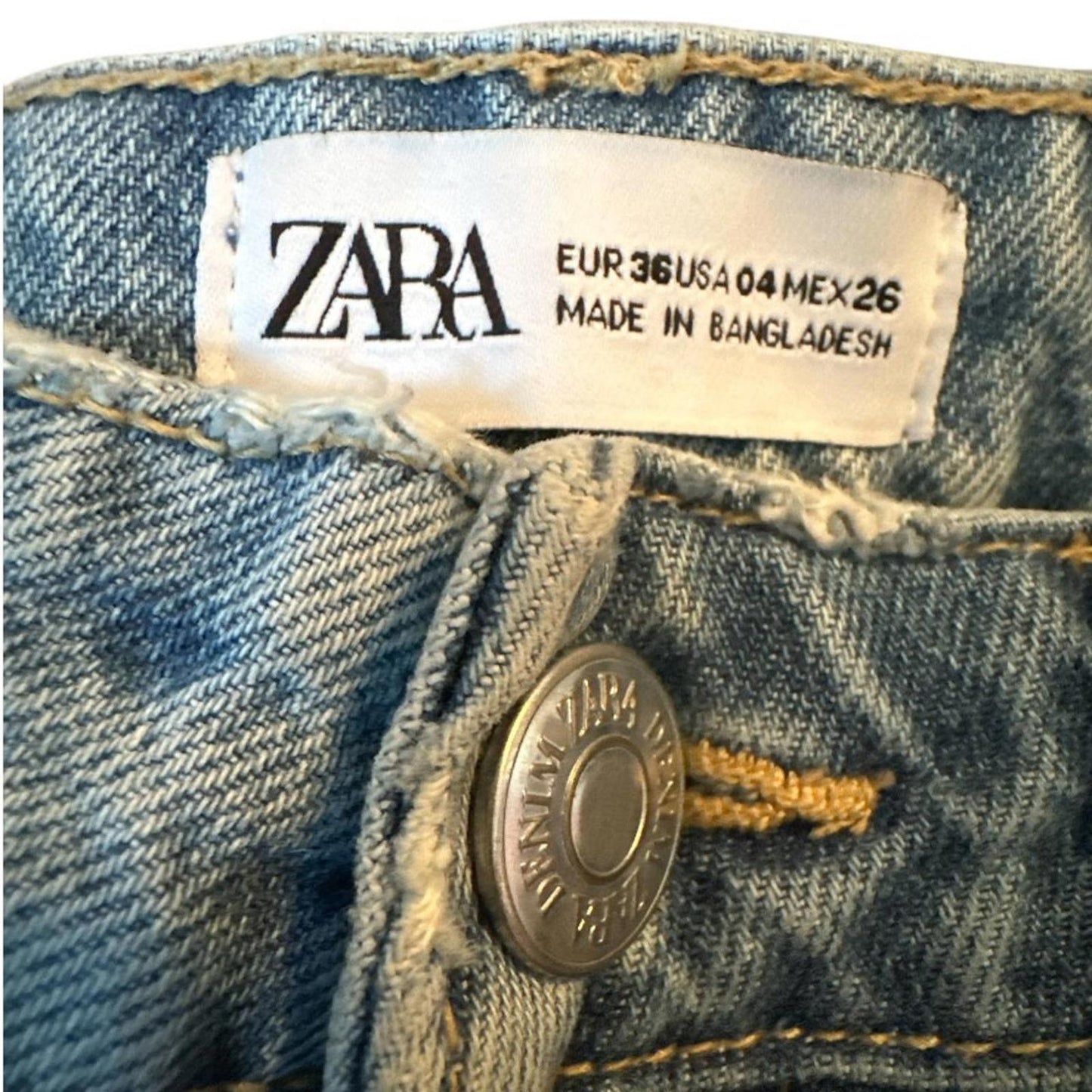 ZARA Distressed Denim Jeans Size 4