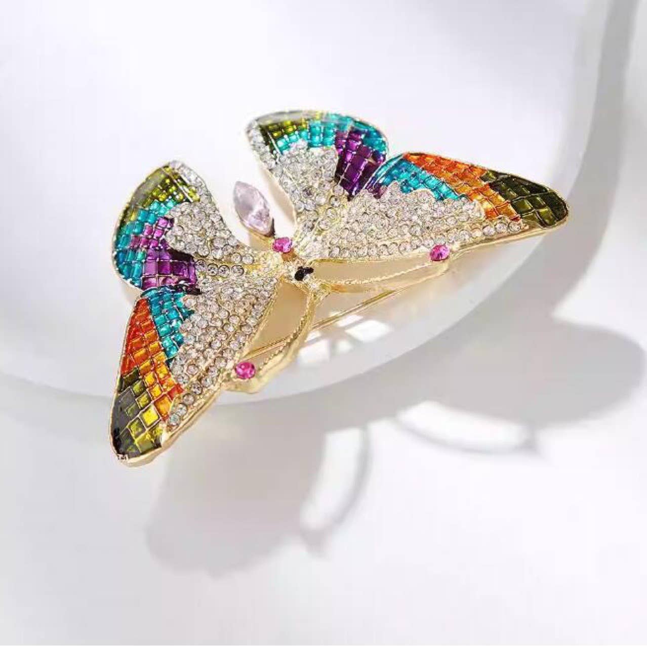 Chic Colorful Exquisite Full-Diamond Butterfly Brooch: Colorful