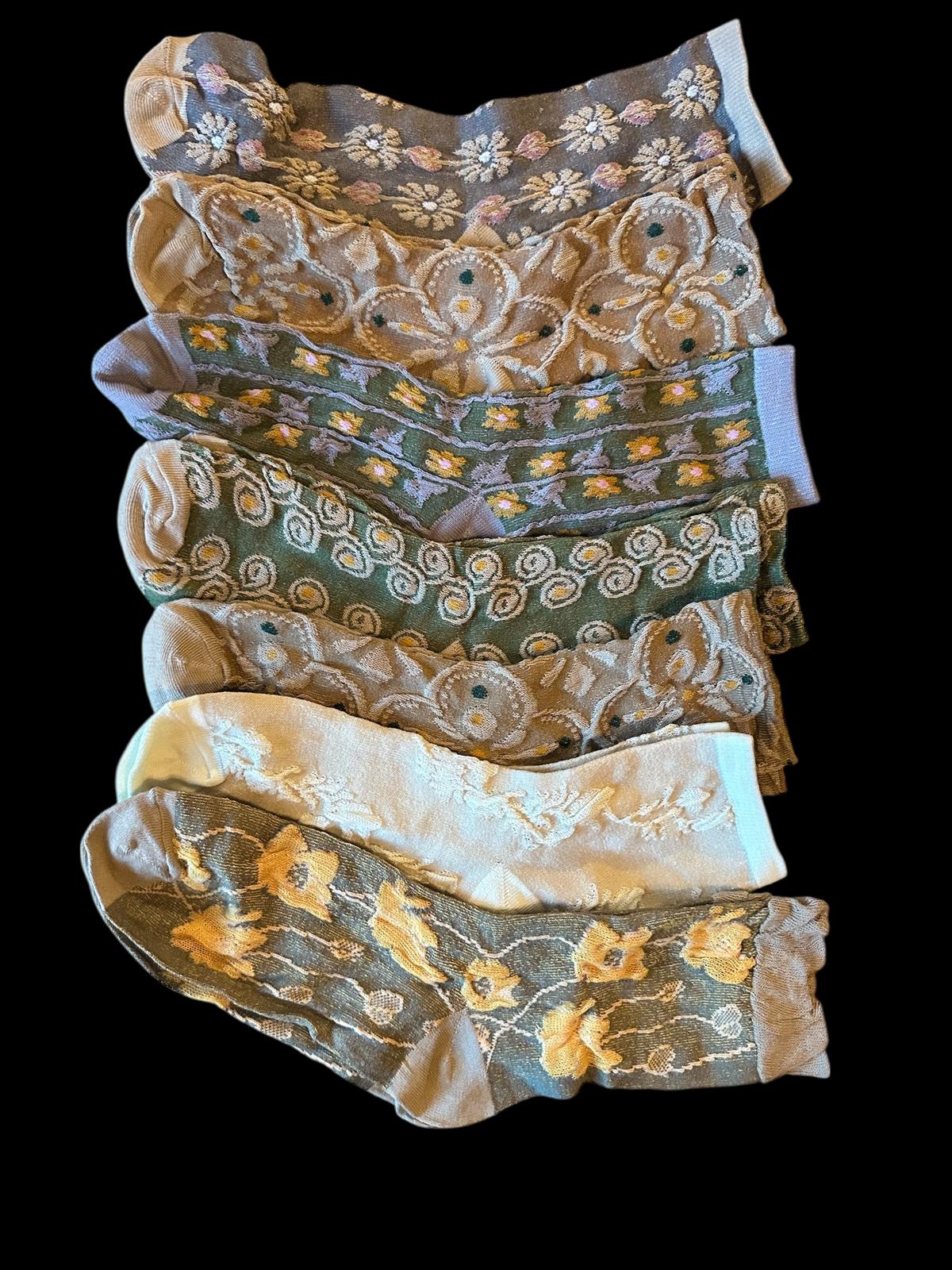 Set of 7 pair Floral Pattern Socks - Lot 5