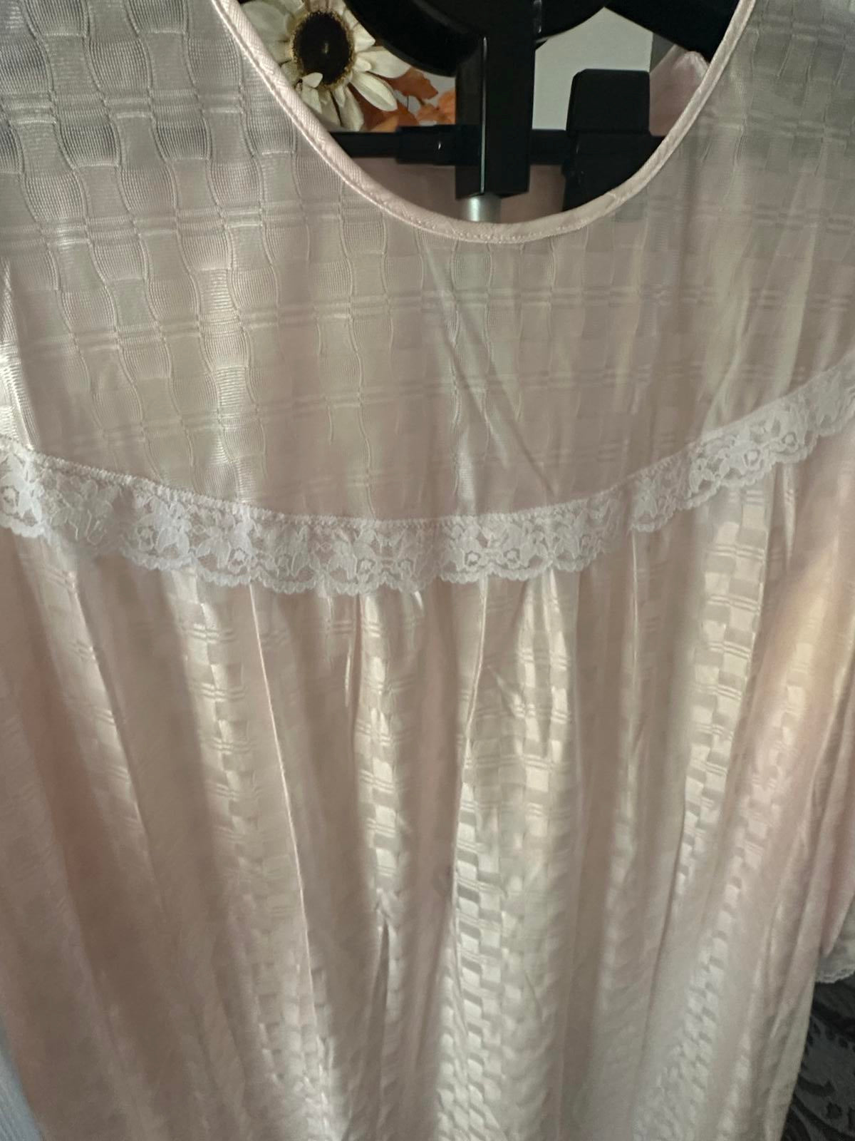 Carole Women’s Vintage Nylon Nightgown Size XXL
