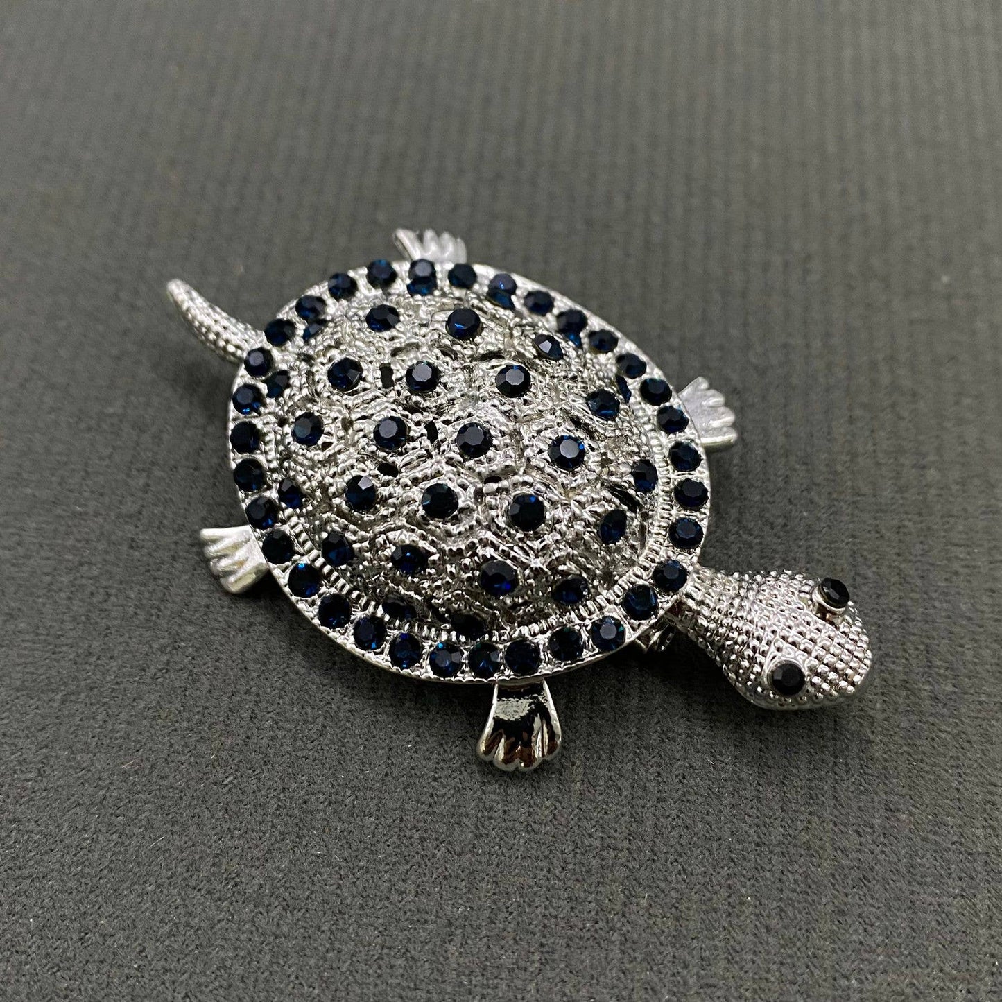 Turtle Brooch: Golden