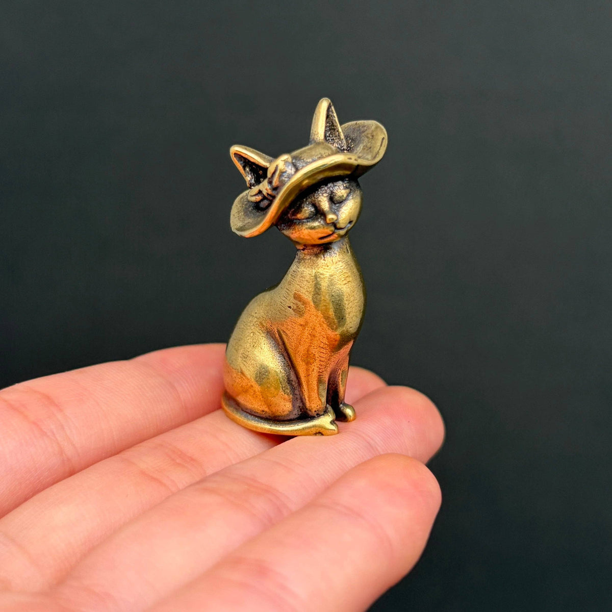 Elegant Cat Brass Crafts Desktop Ornaments