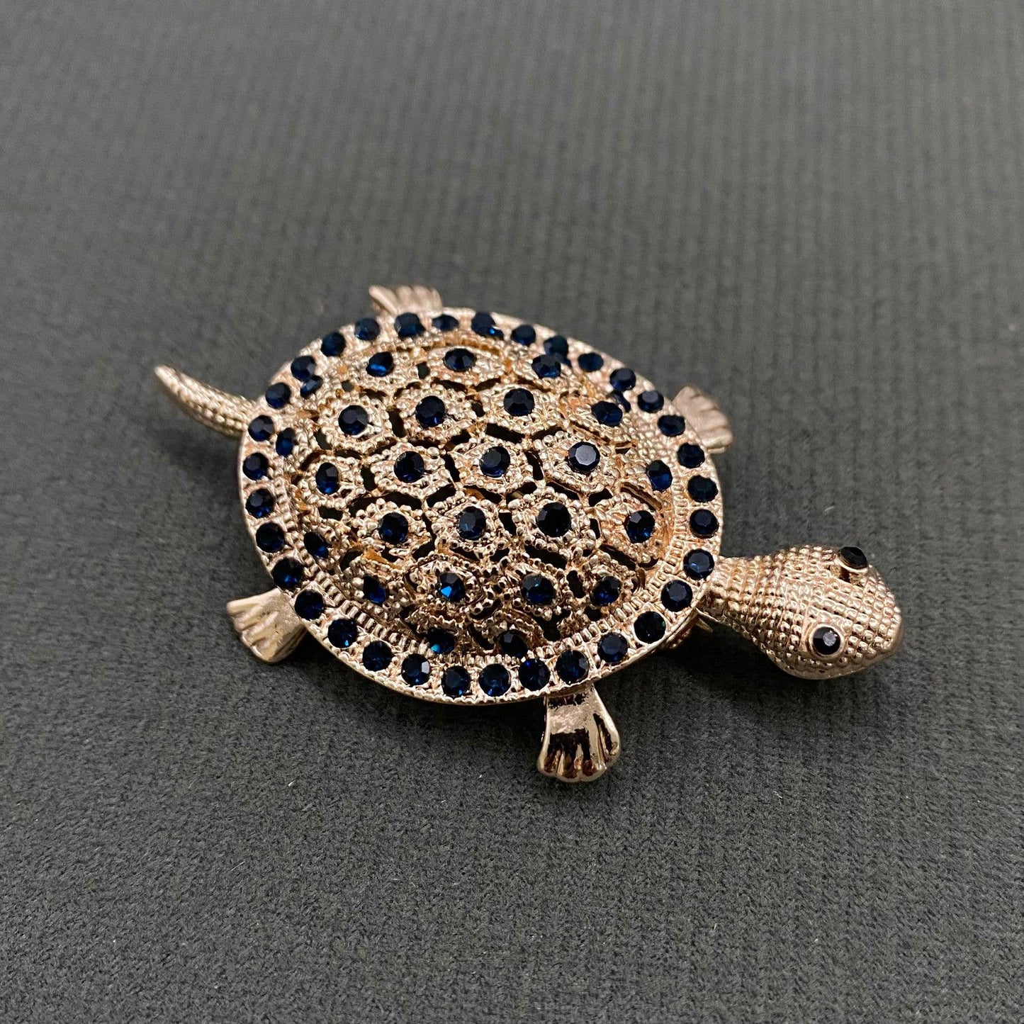 Turtle Brooch: Silver