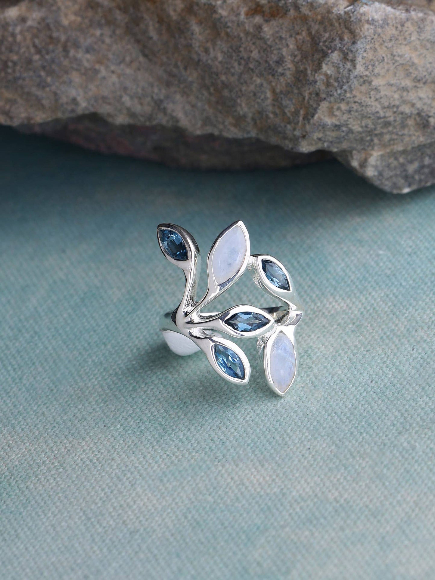 London Blue Topaz Moonstone 925 Sterling Silver Leaf Ring: 9