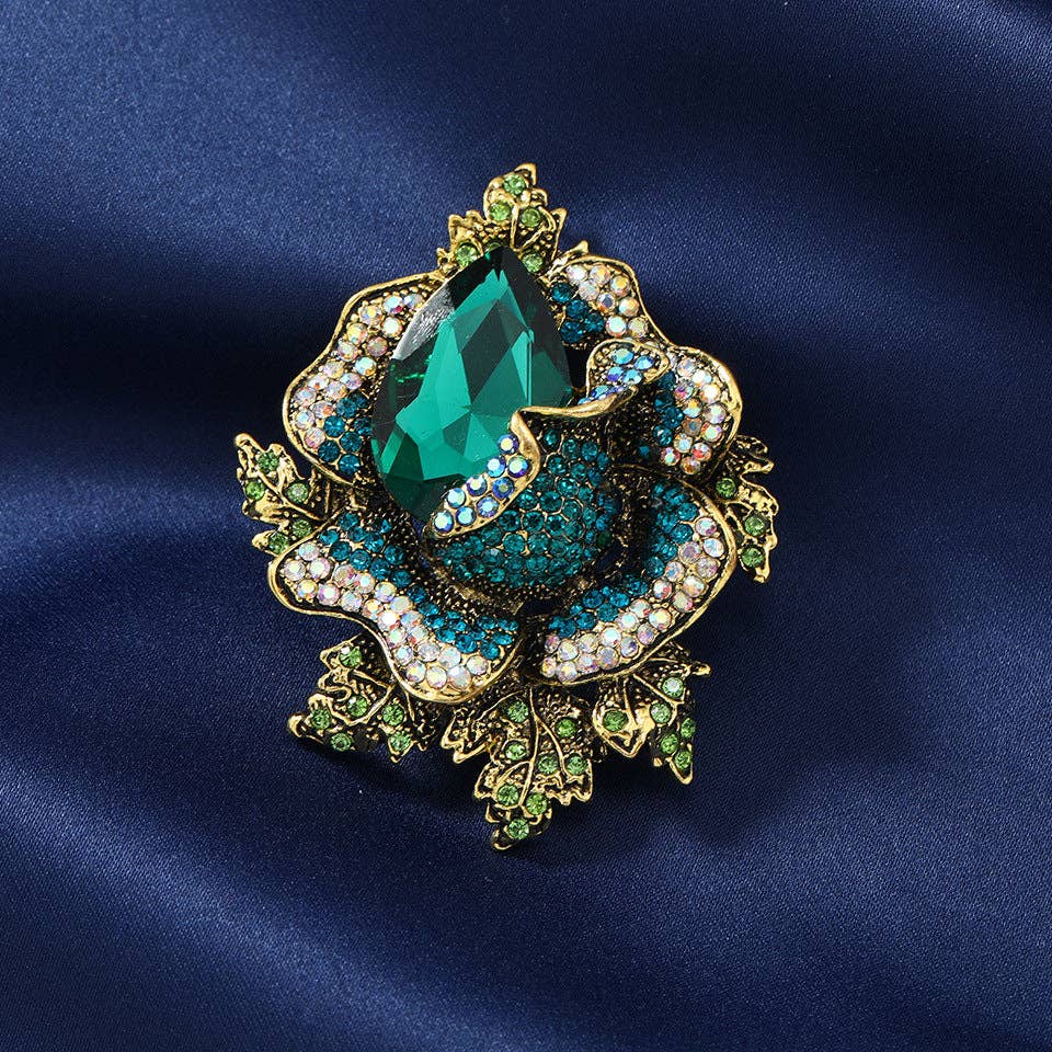 Crystal Flower Brooch Elegant Floral Decoration for Men and Women: Purple