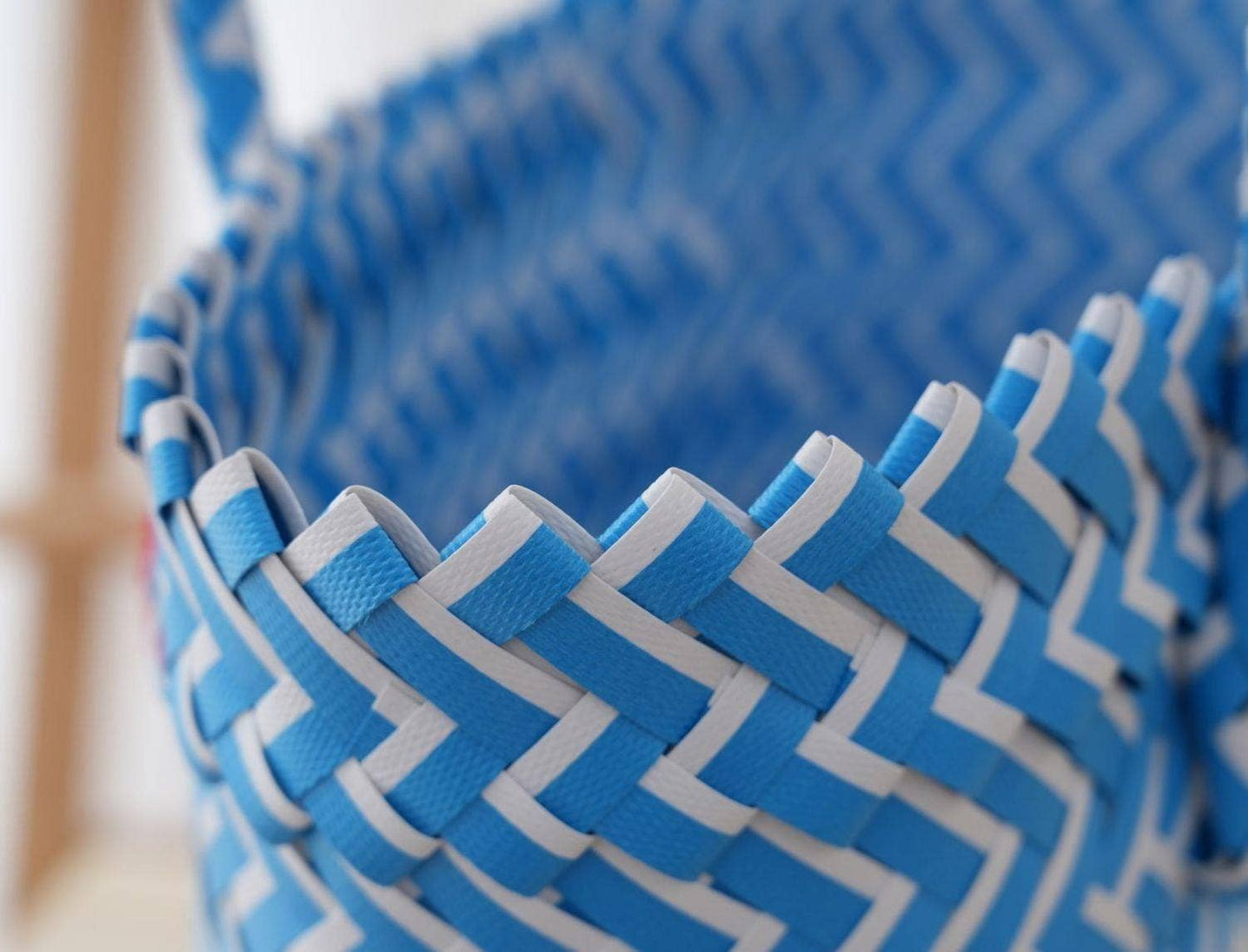 Dachshund Dog PVC Woven Handbag Beach Picnic Basket: Blue / M