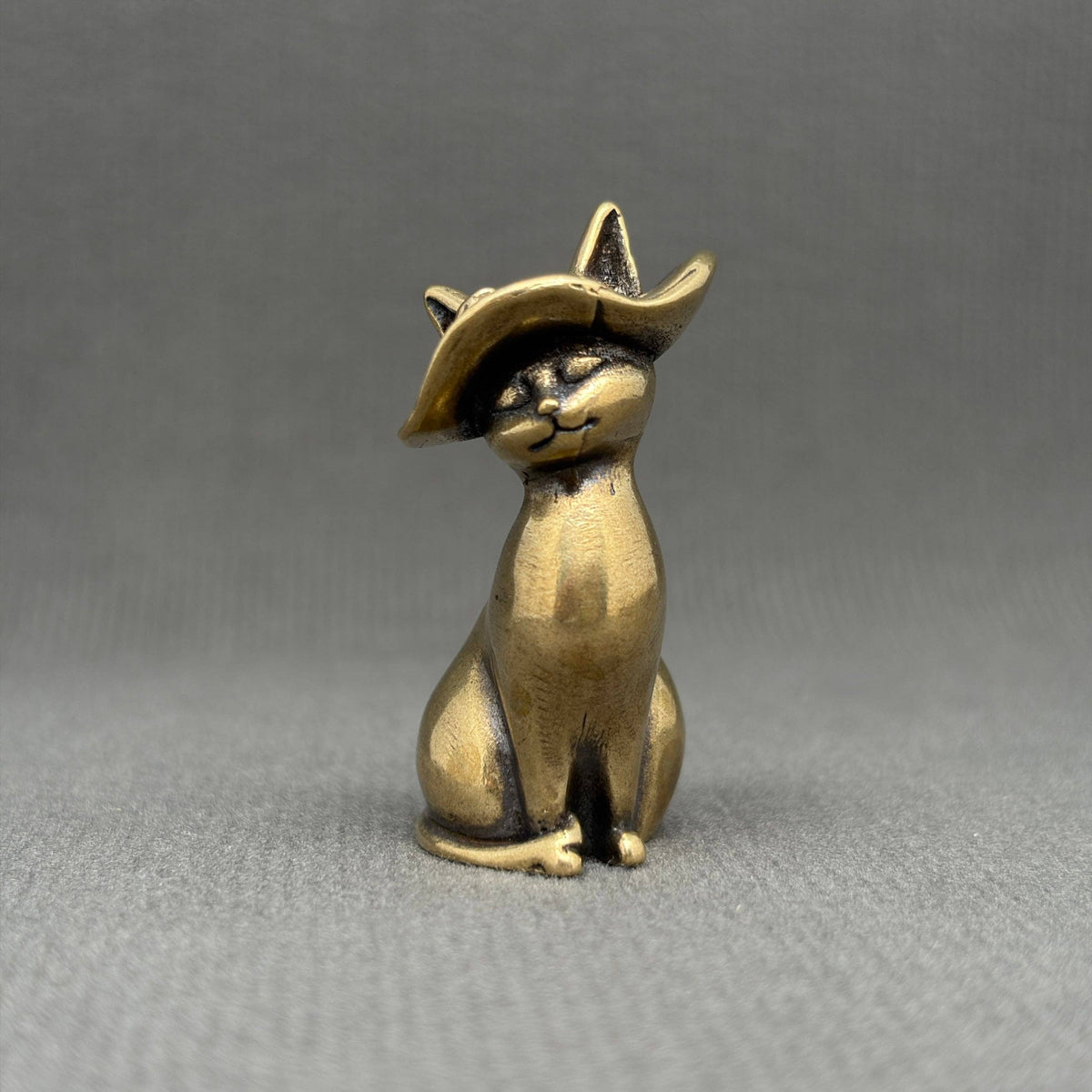 Elegant Cat Brass Crafts Desktop Ornaments