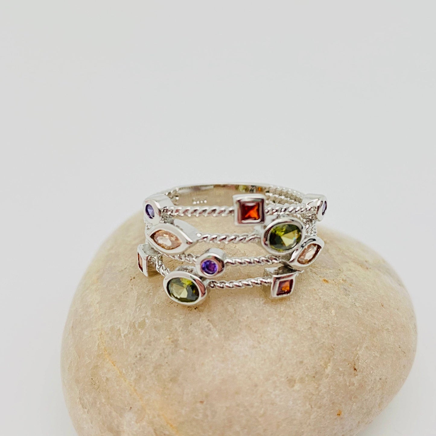 Women Copper Inlaid Colored Cubic Zirconia Ring: 6