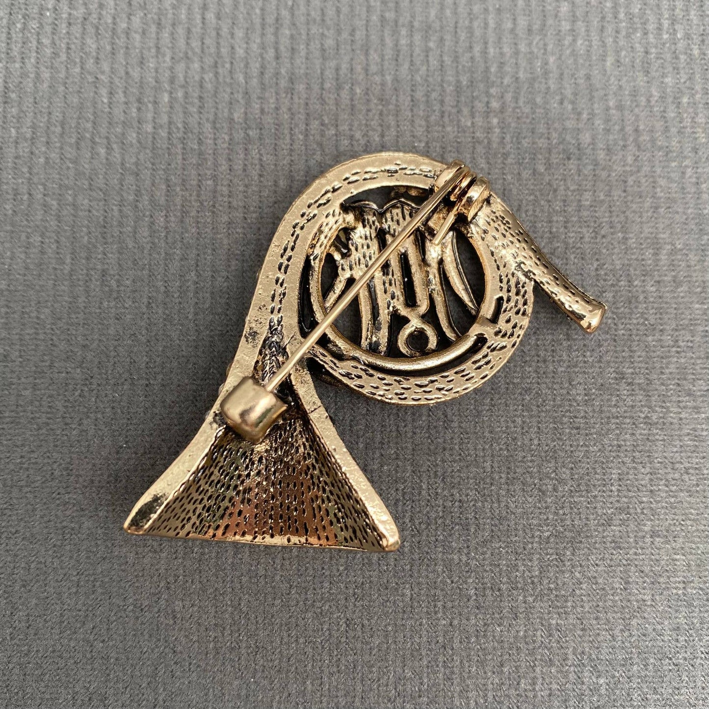 Rhinestone Horn Brooch