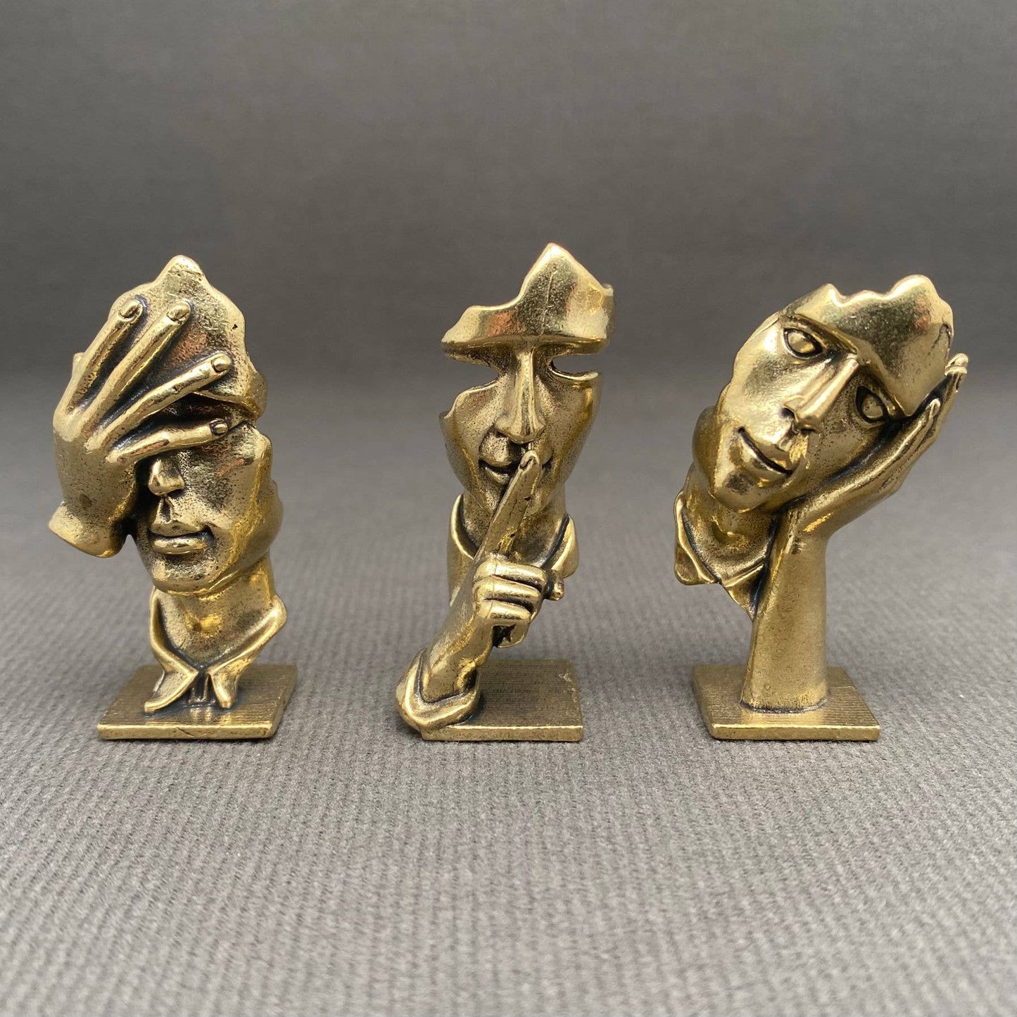 Brass Abstract Figurine Crafts Decoration Desktop Ornaments: Face-covering