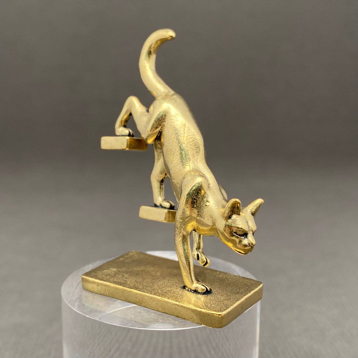 Cat Downstairs Brass Crafts Decoration Desktop Ornaments