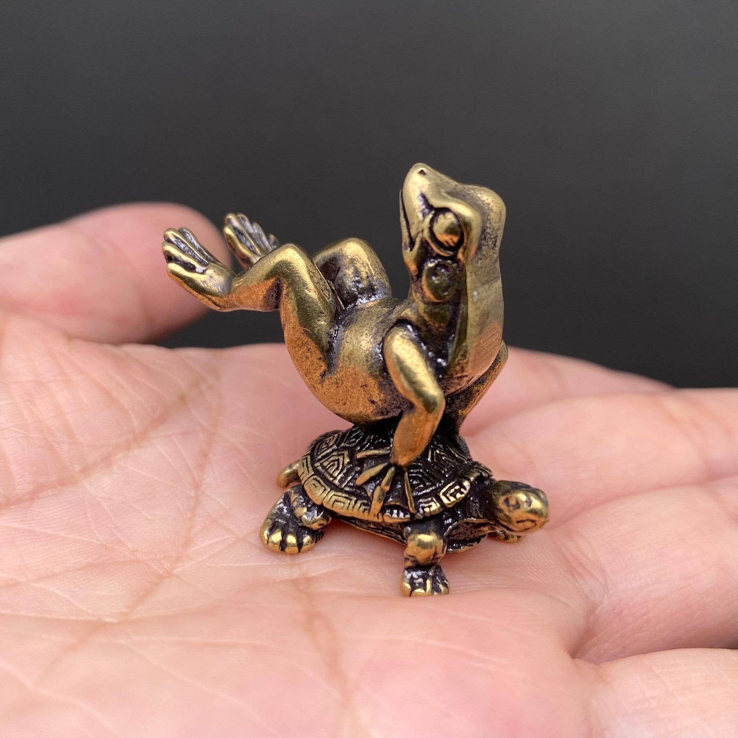 Turtle carrying frog on its back Brass Crafts Desktop Ornaments