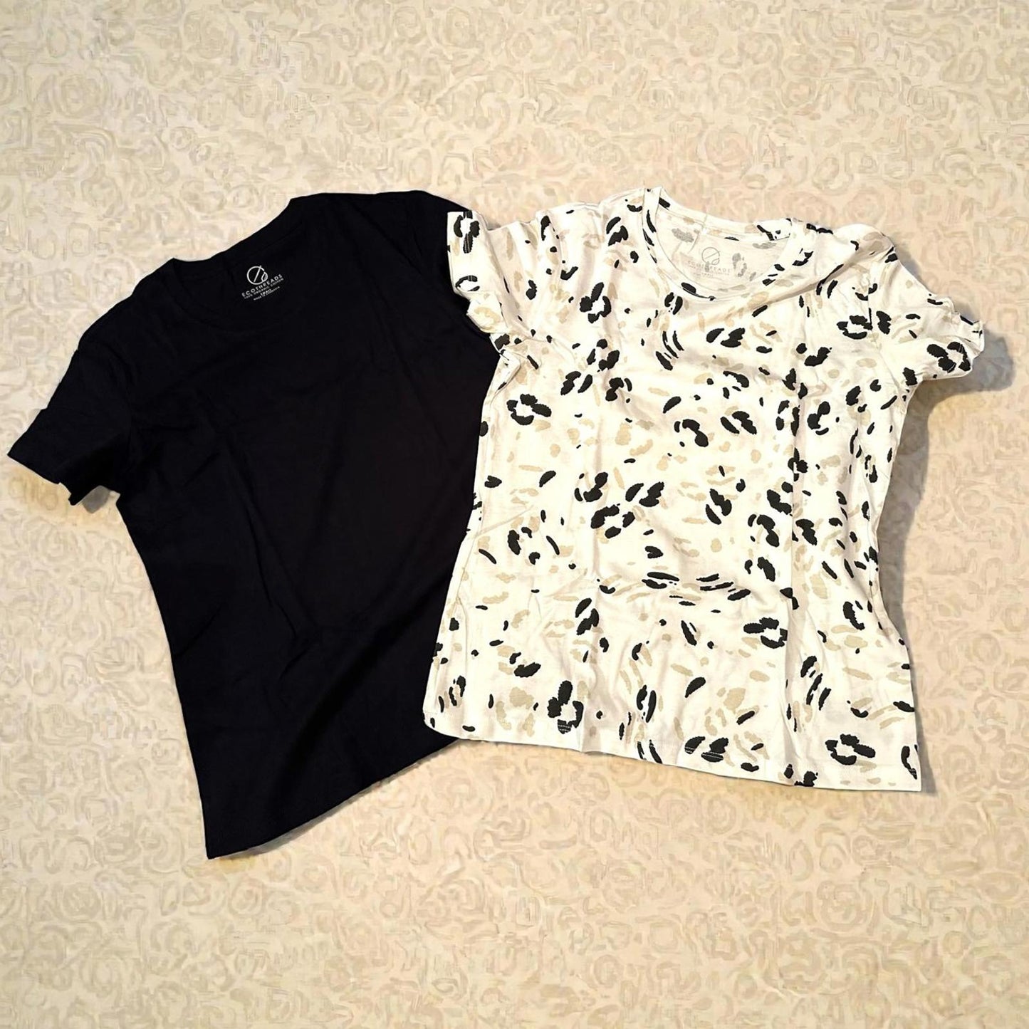 EcoThreads Organic Cotton Black Leopard Print T-Shirt Small