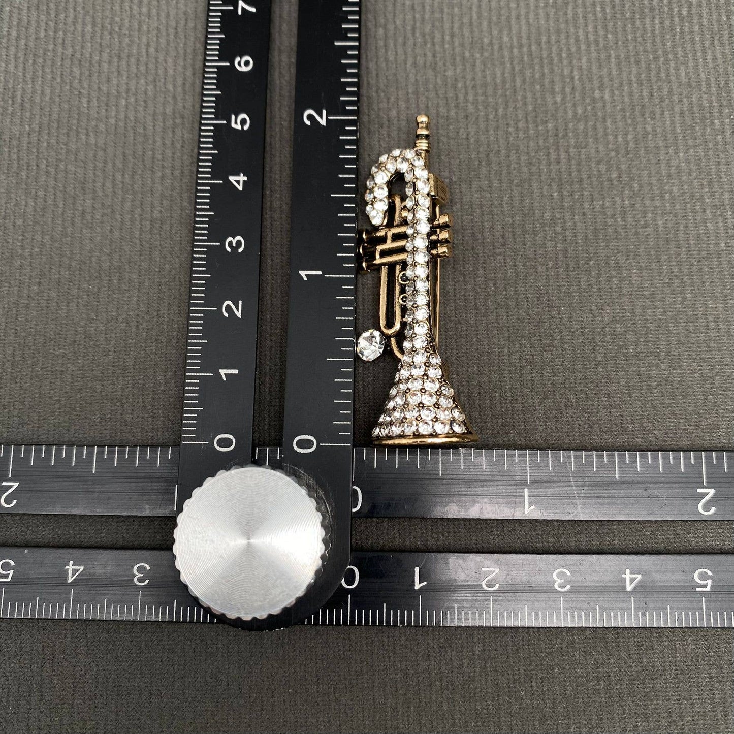 Rhinestone Trumpet Brooch