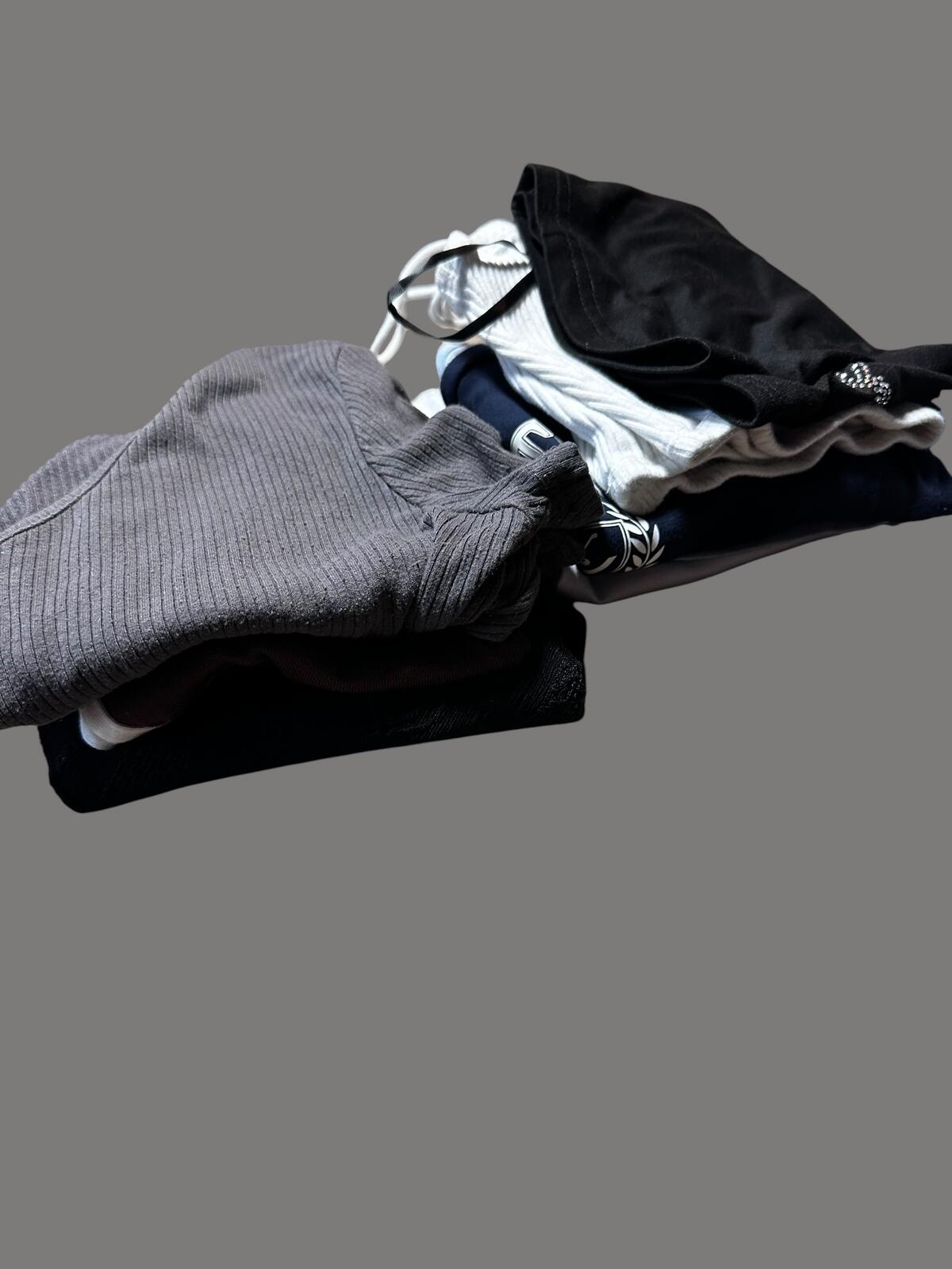 Women's Clothing Bundle - Size XS Halters, Tanks & Tshirt