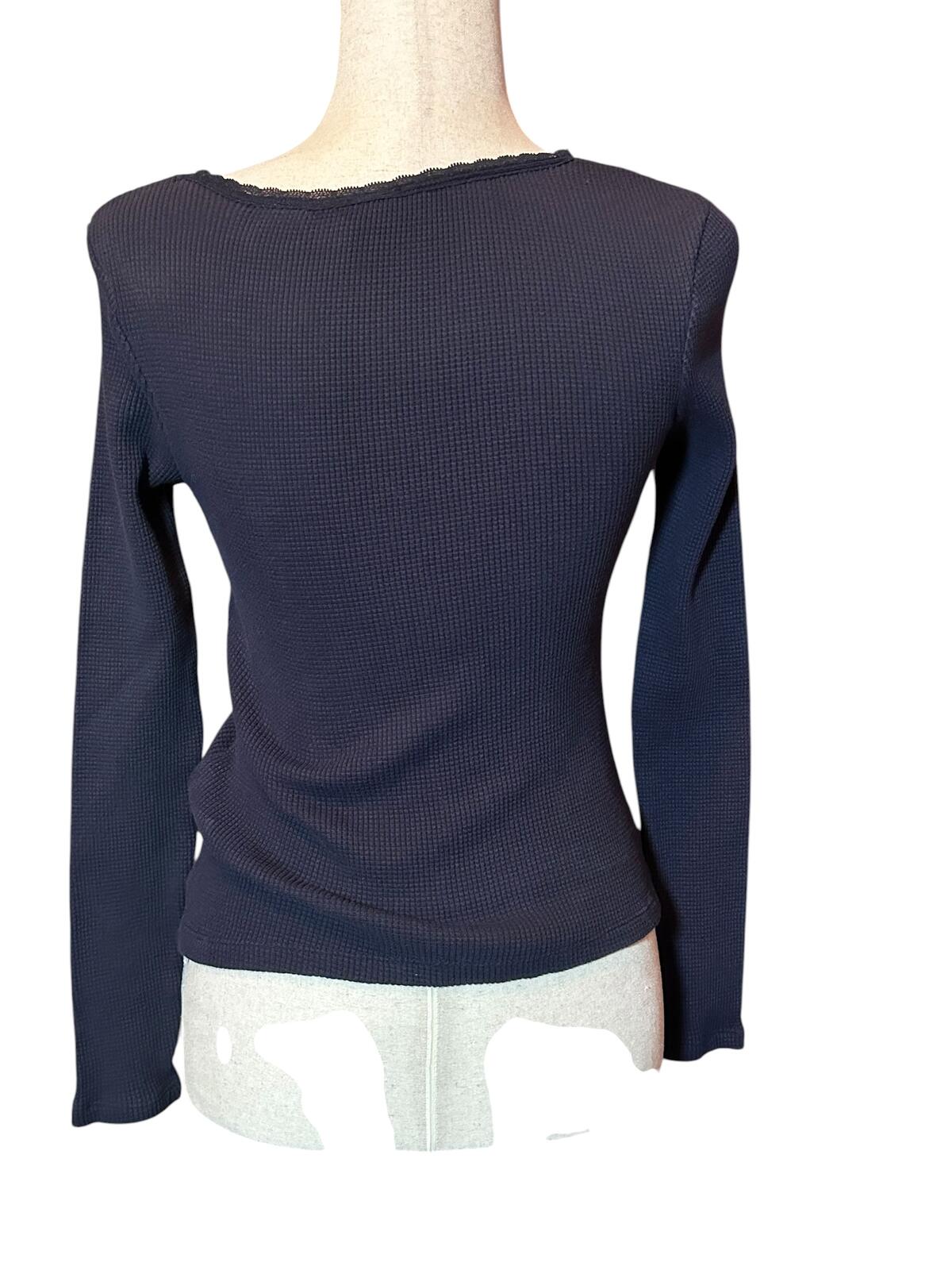Levi's Women's Navy Blue Long Sleeve Thermal Top Size Small