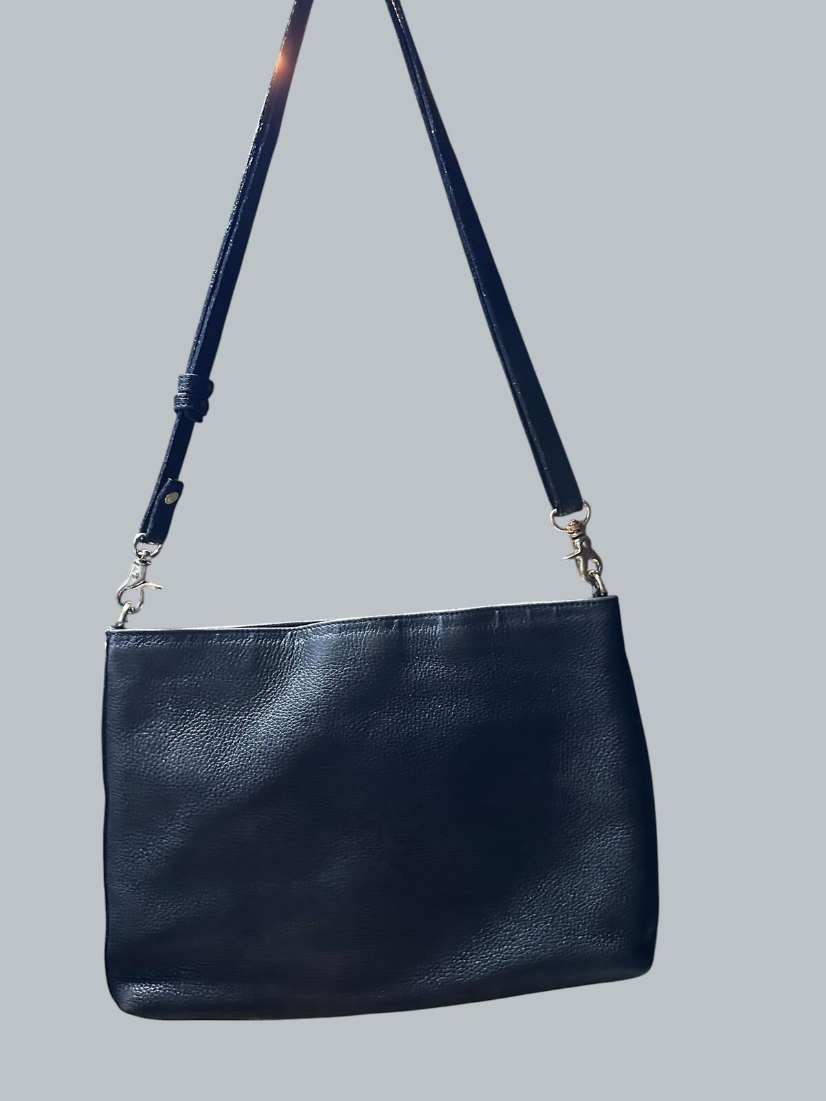 Brahmin Black Pebbled Leather Crossbody Shoulder Bag