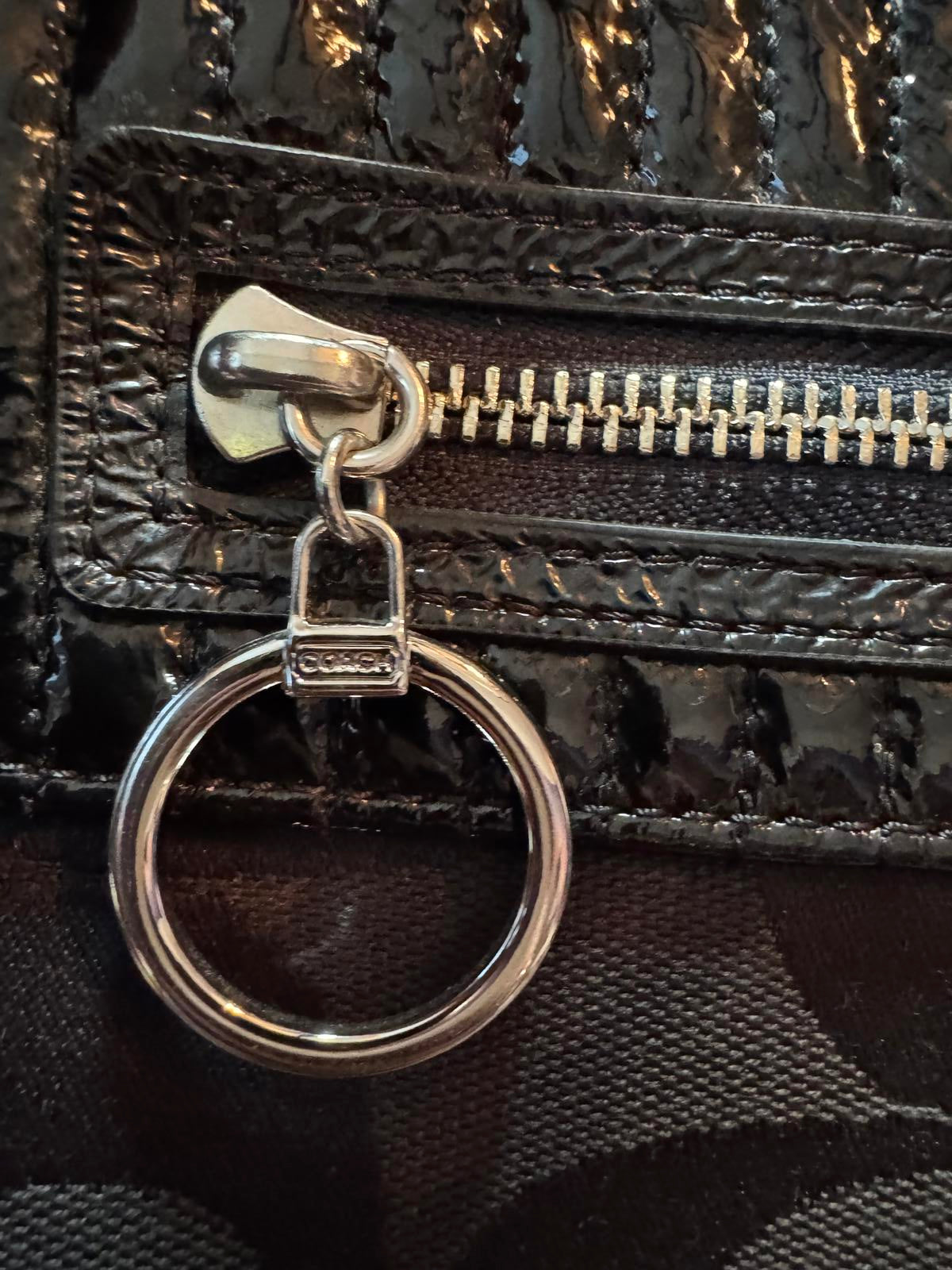 Coach Poppy Signature Glam Tote Patent Quilted Y2K