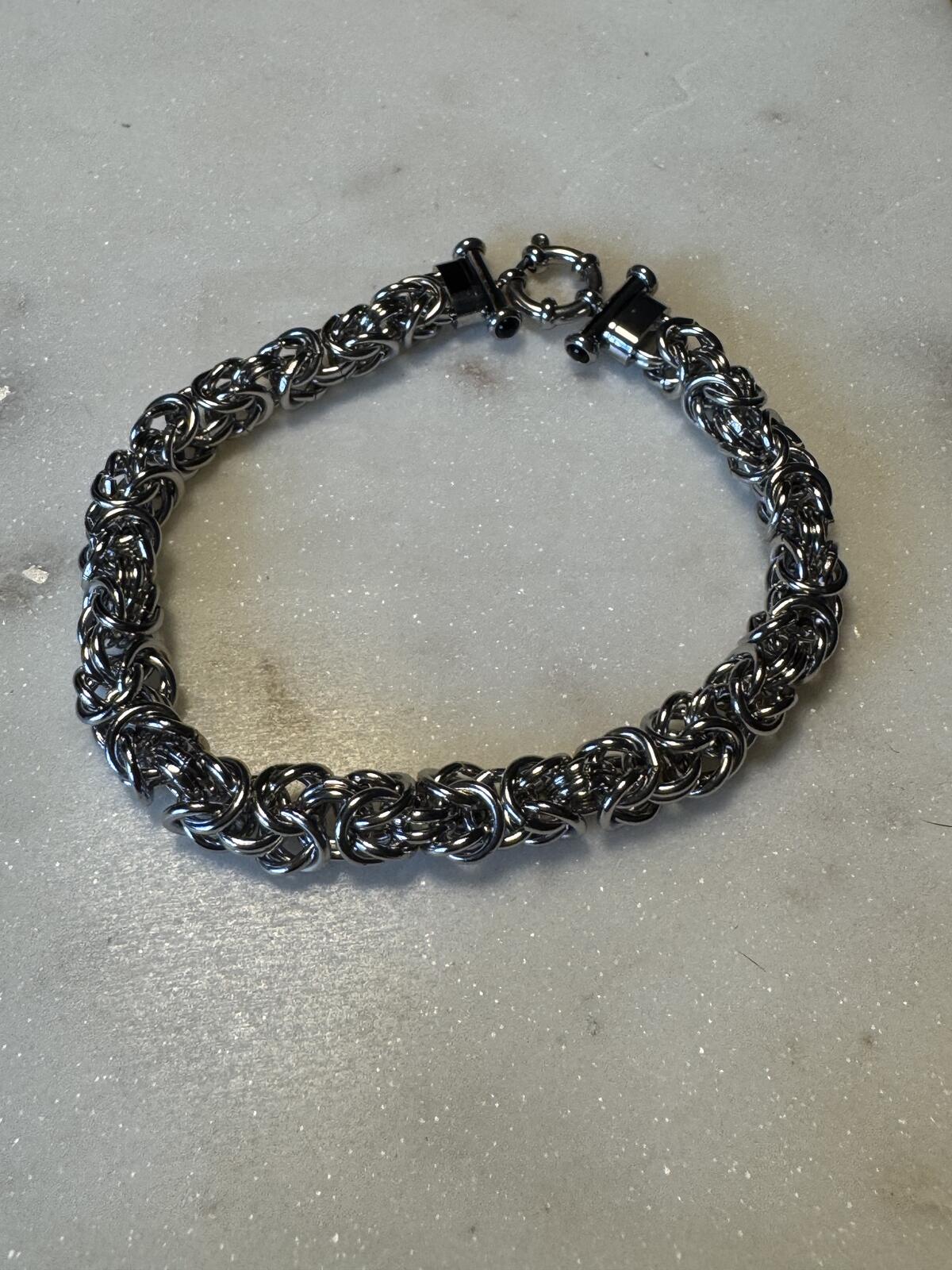 Silver Byzantine Chain Bracelet with Deco Clasp