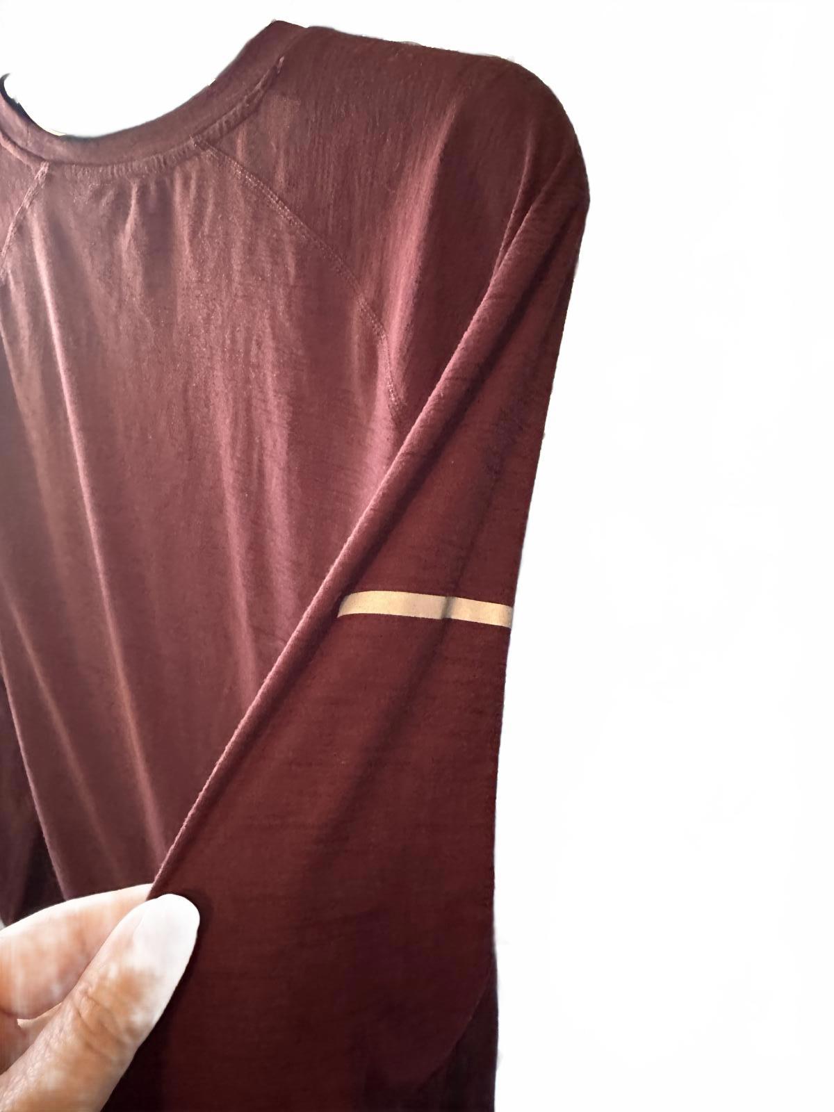 Old Navy Men’s Long Sleeve Performance Shirt Large EUC