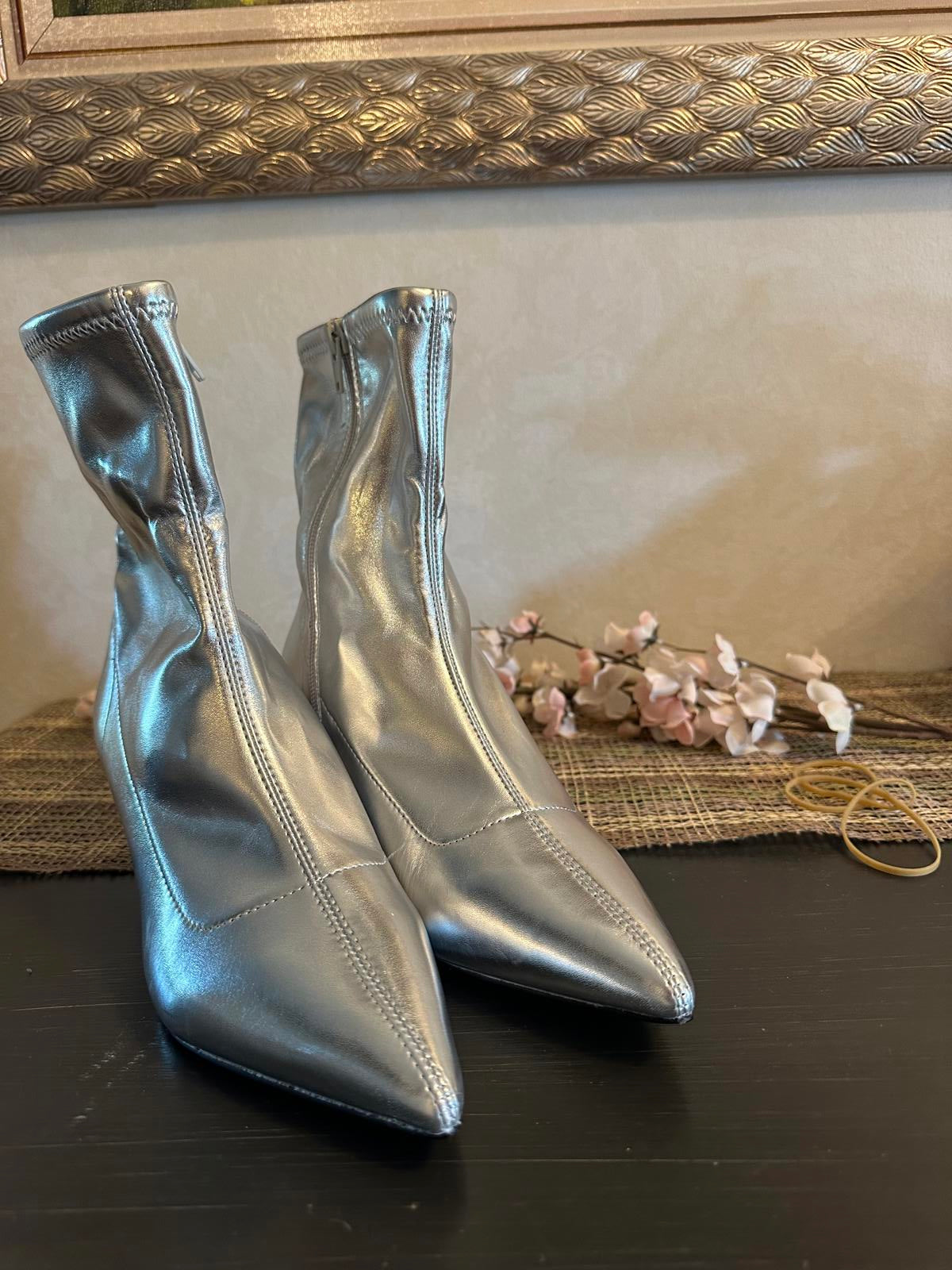 Abound Silver Metallic Heeled Ankle Boots Size 7 New