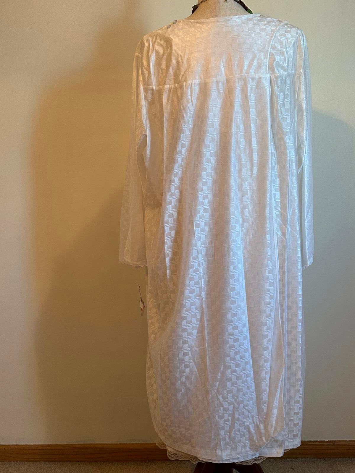 Carole White Long Sleeve Nylon Nightgown XXL NWT