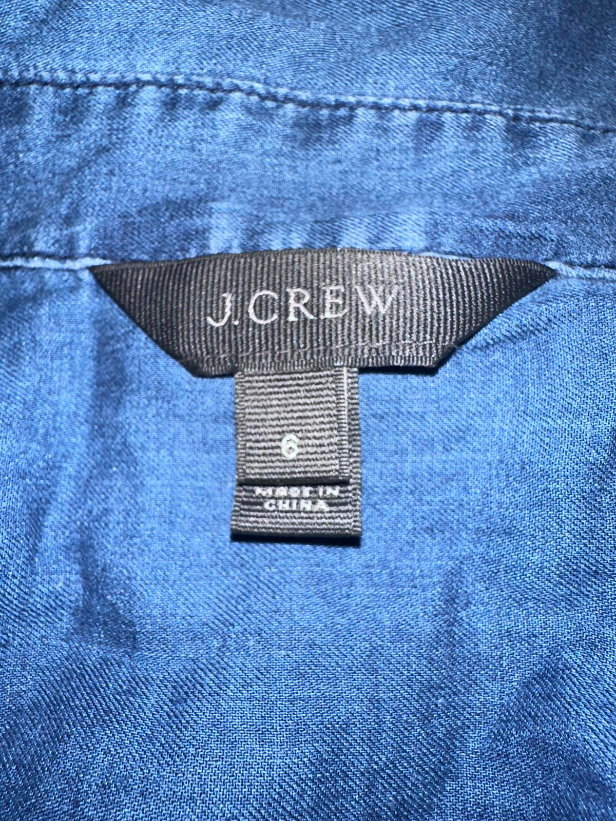 J.Crew Women’s Denim Shirt Size 6 Classic Button‑Down