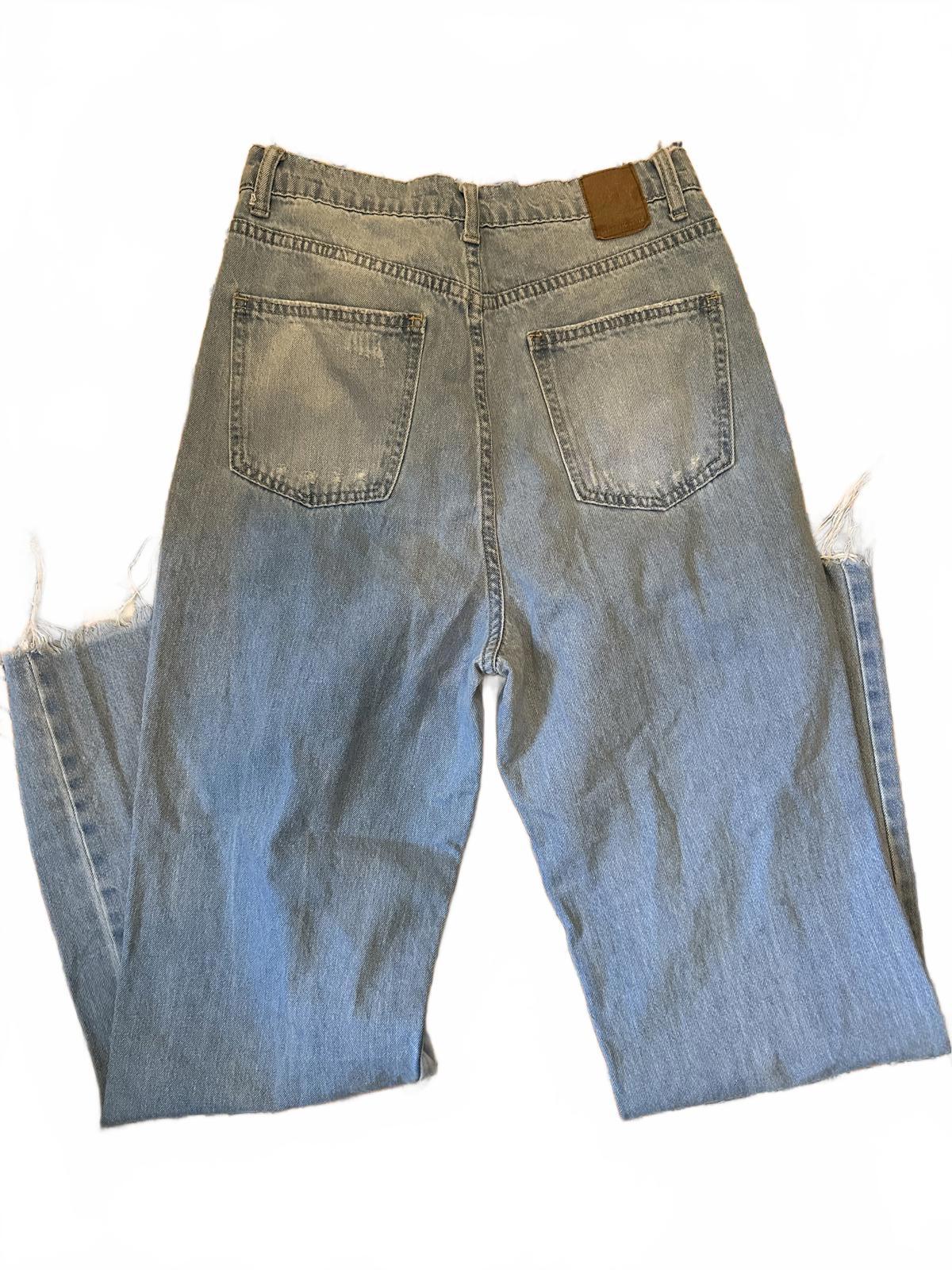 Simple Society Women's Relaxed Fit Distressed Jeans