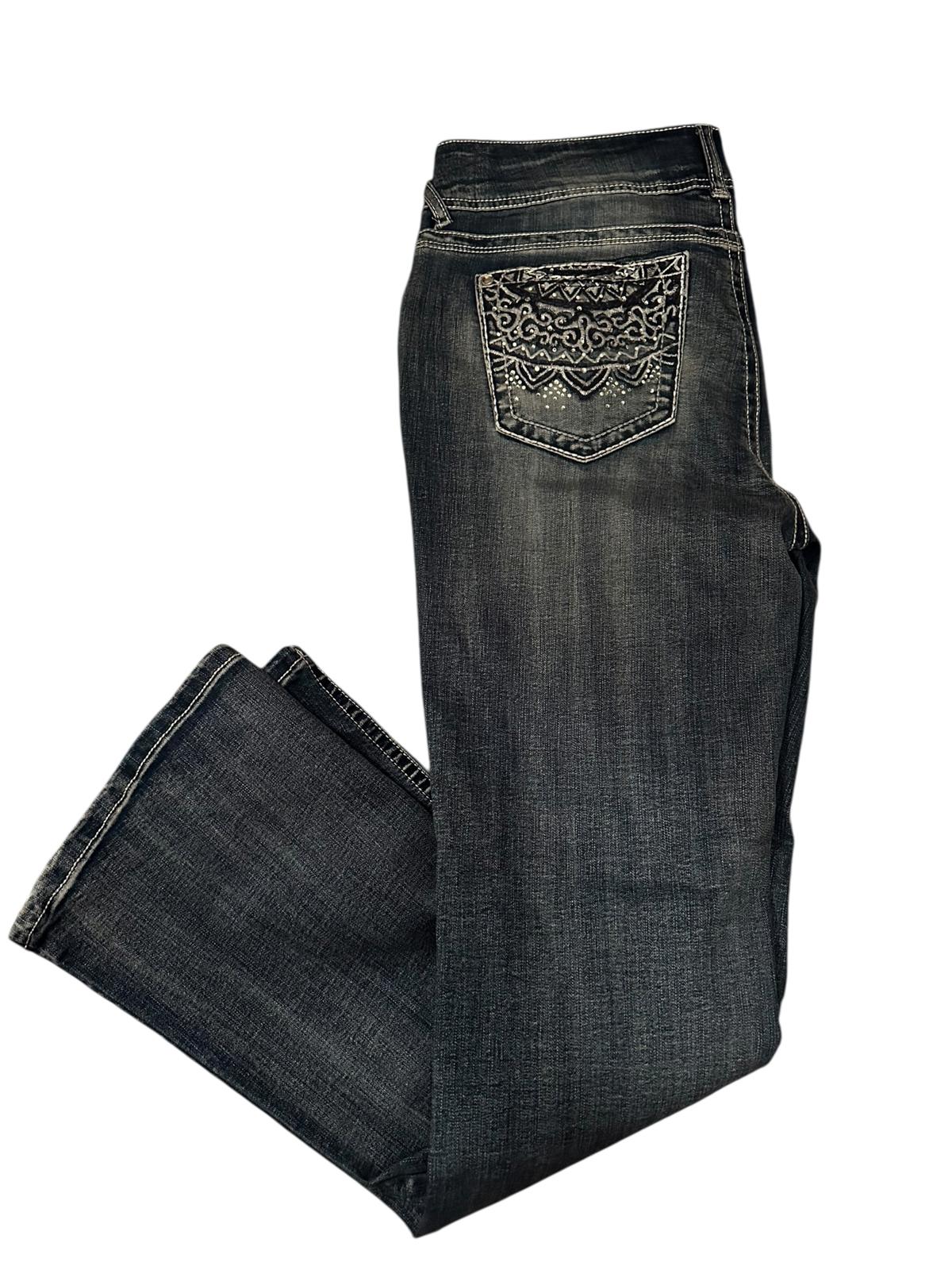 Wallflower Women’s Lucious Curvy Fit Jeans Size 13