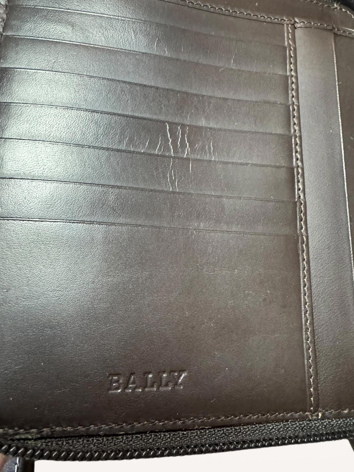 Bally Vintage Crossbody Wallet Zip Organizer Leather Strap