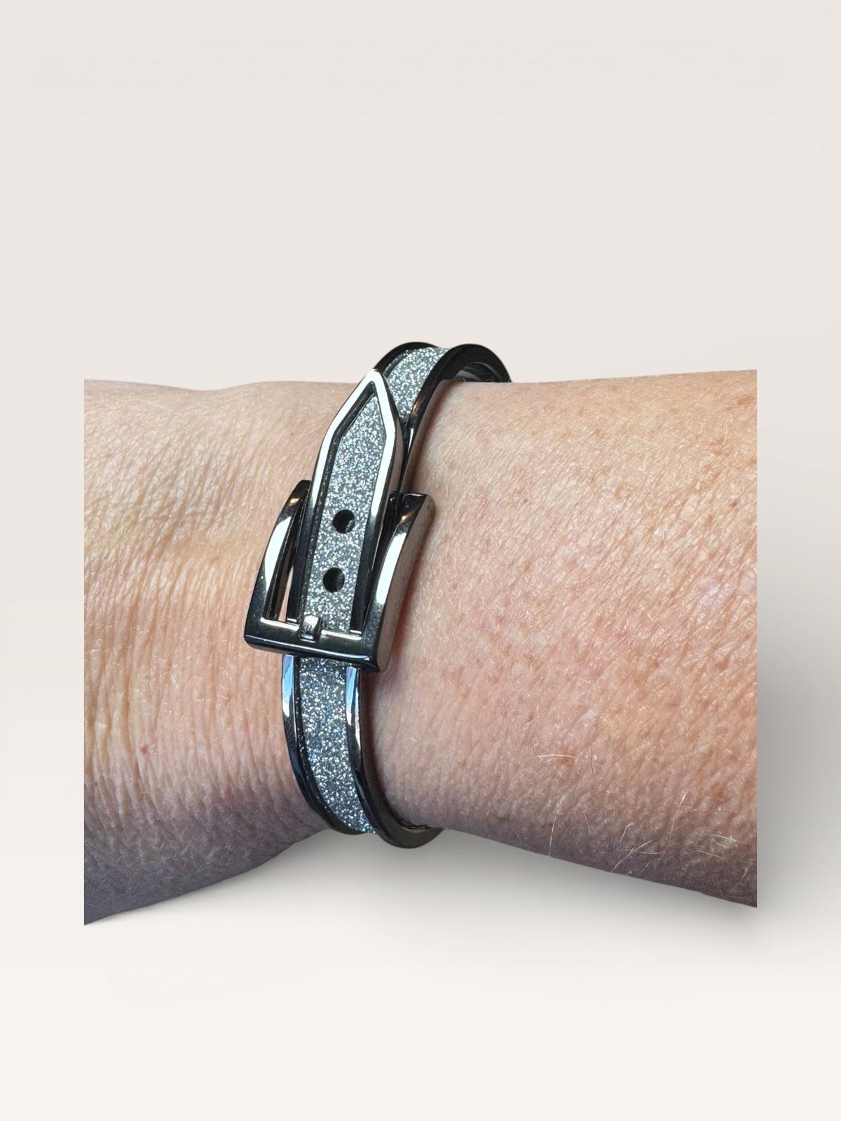 Elegant Silver-Tone Metal Bracelet with Textured Detailing