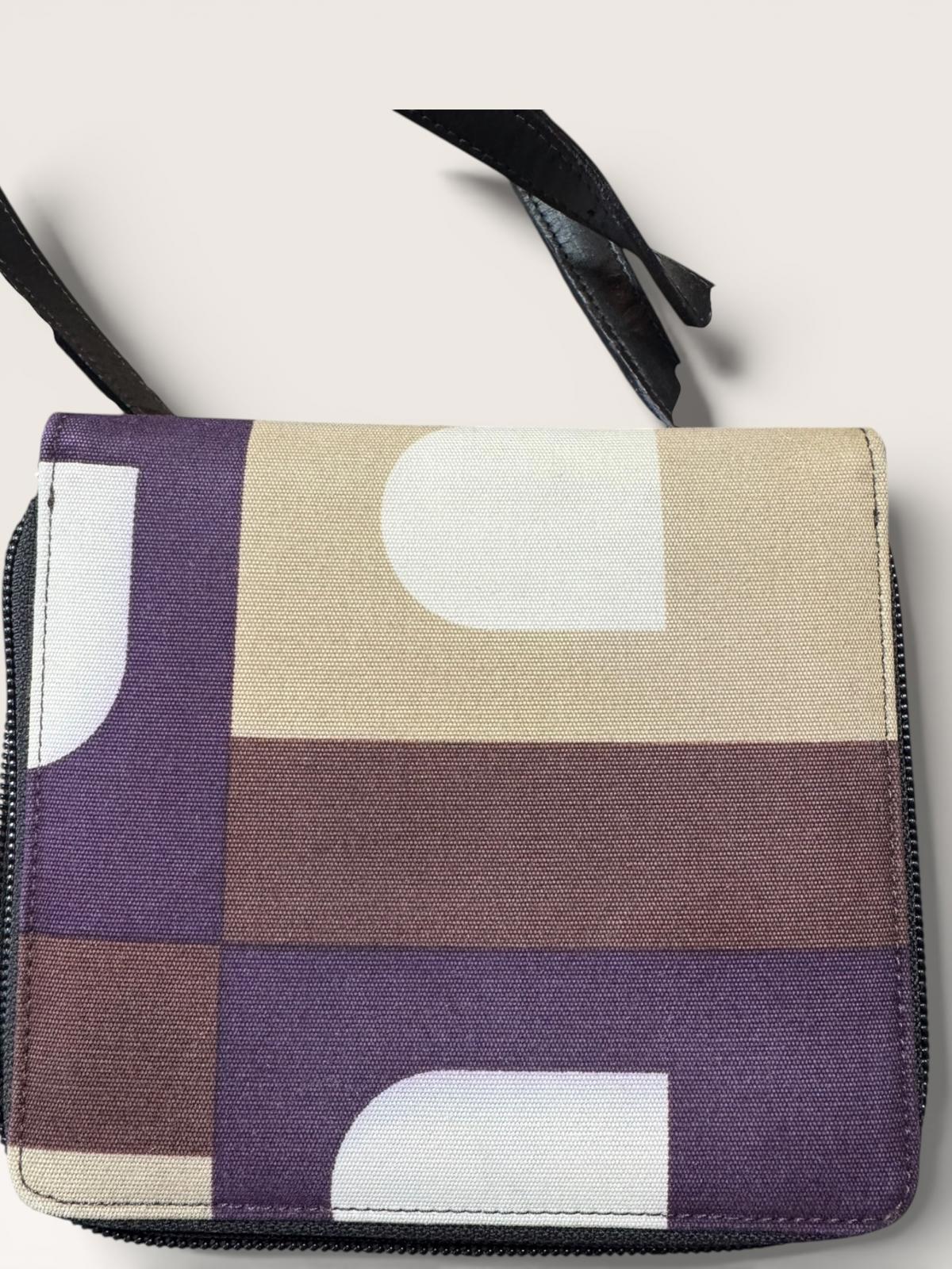 Bally Vintage Crossbody Wallet Zip Organizer Leather Strap