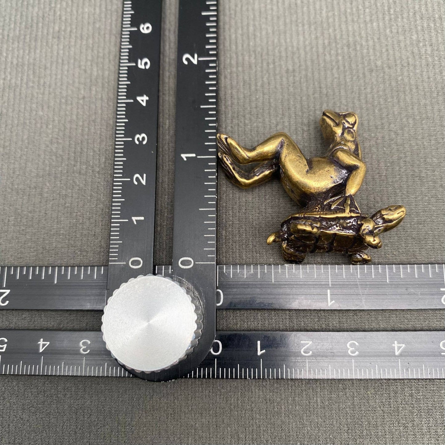 Turtle carrying frog on its back Brass Crafts Desktop Ornaments