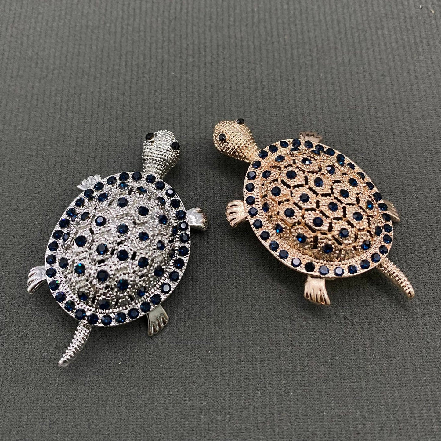 Turtle Brooch: Golden