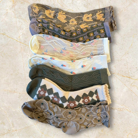 Set of 7 pair Floral Pattern Socks - Lot 6