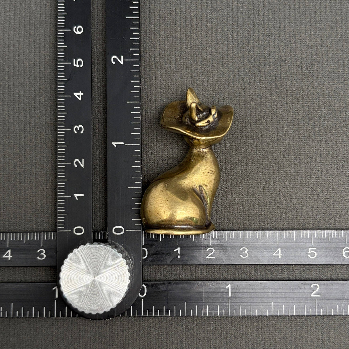 Elegant Cat Brass Crafts Desktop Ornaments