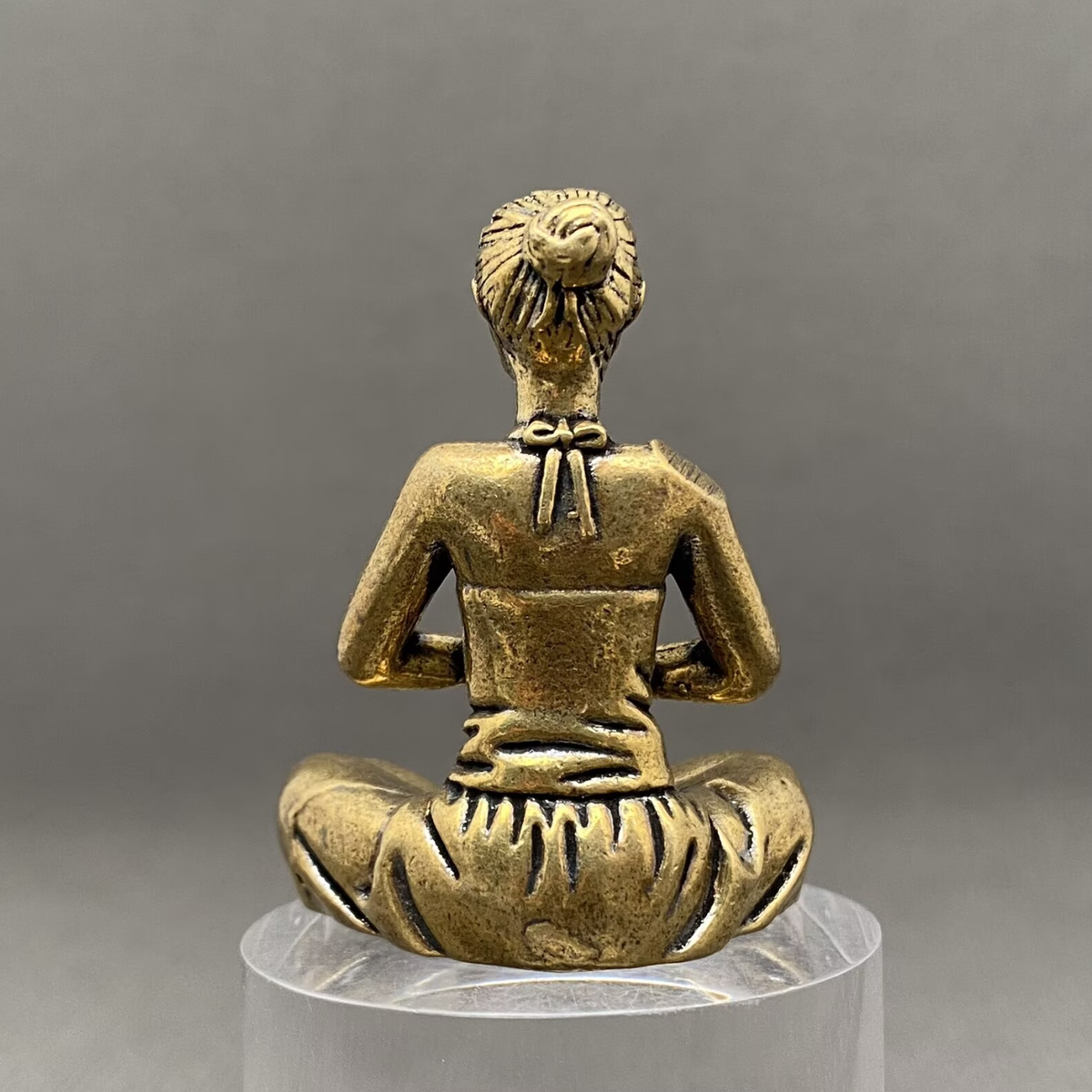 Meditating Yoga Woman Figurine Brass Crafts Desktop Ornaments