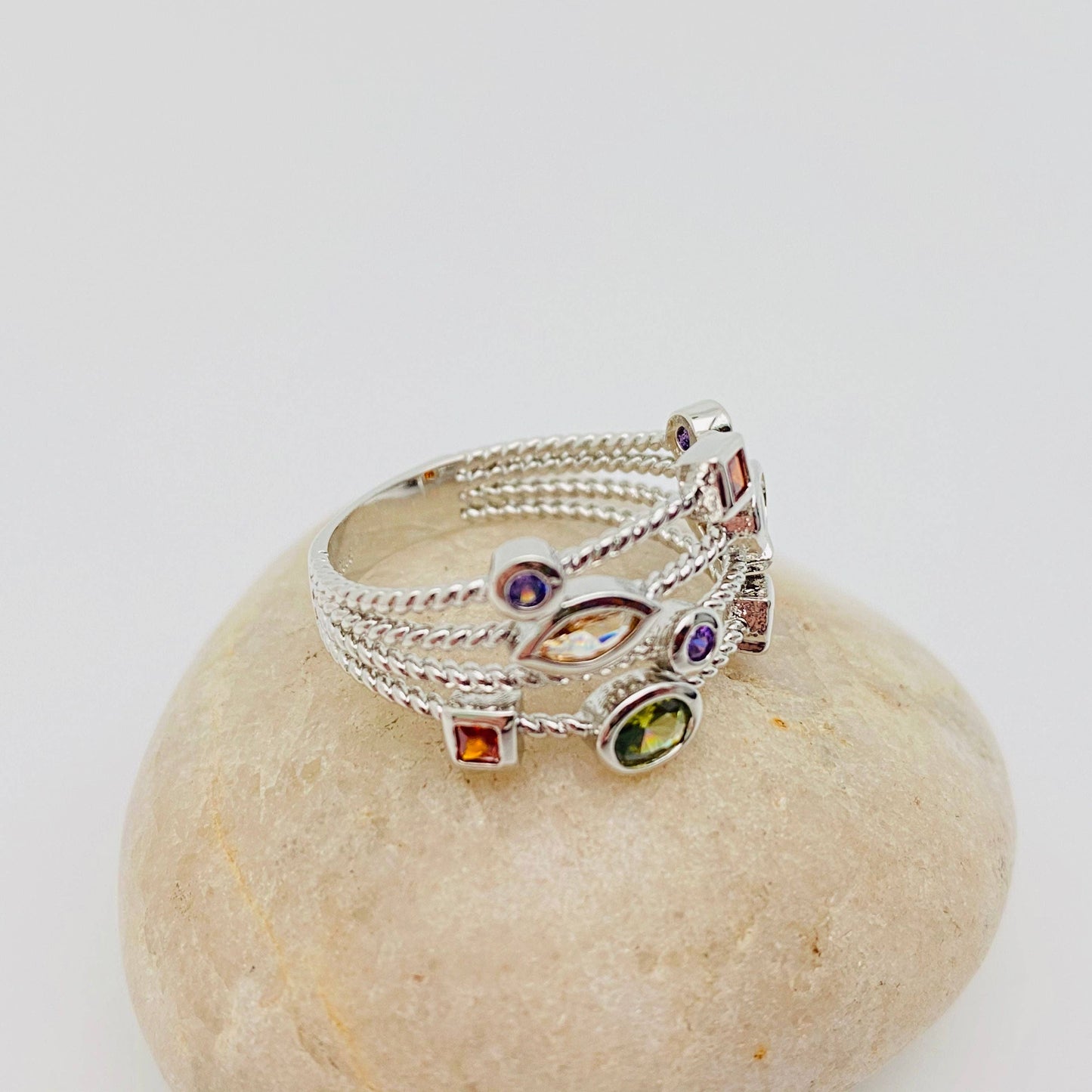 Women Copper Inlaid Colored Cubic Zirconia Ring: 6