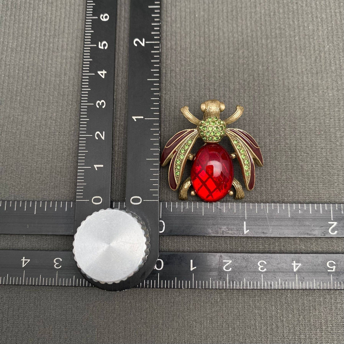 Vintage Style Rhinestone Inlaid Bees Ear Studs