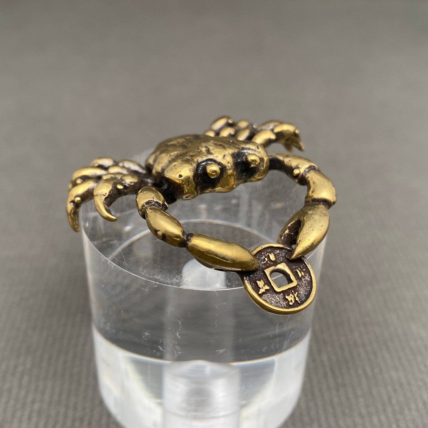 Brass Crab Holding Coin Crafts Decoration Desktop Ornaments
