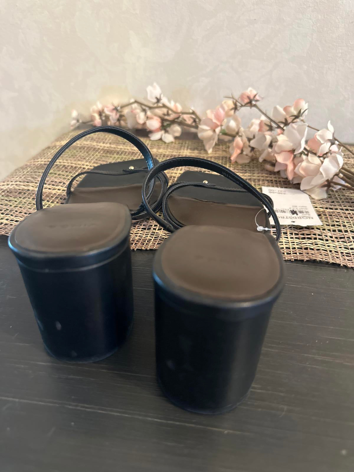 Vero Cucio Chic Black Strappy Heeled Sandals