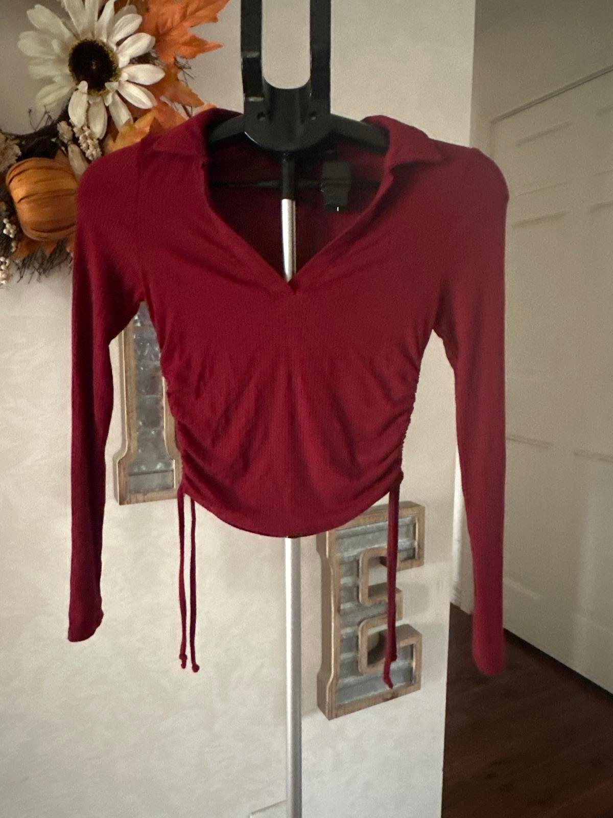 Almost Famous Long Sleeve Ribbed Top Burgundy Size Small