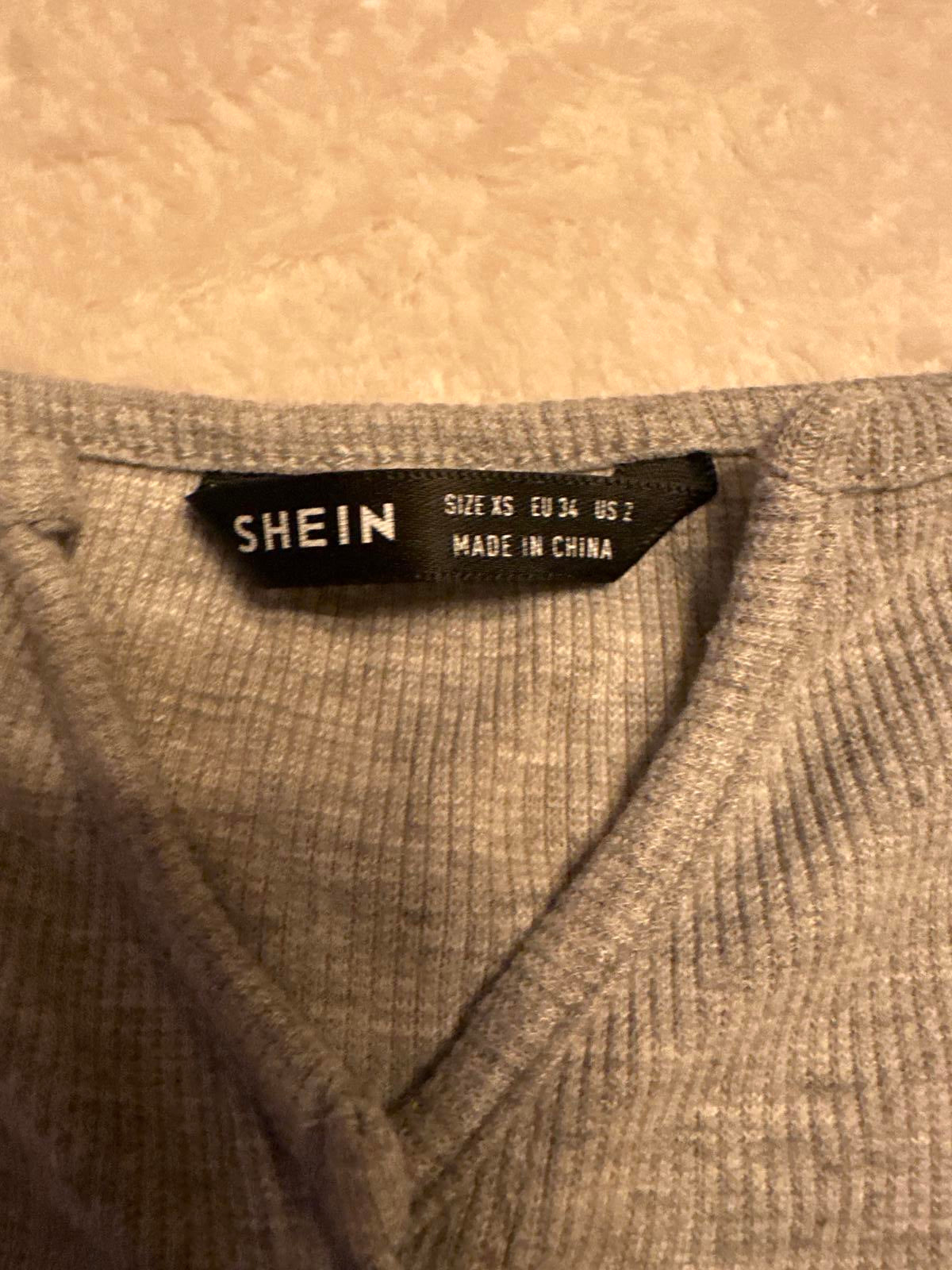 Shein Grey Ribbed Button Front Crop Tank XS EUC