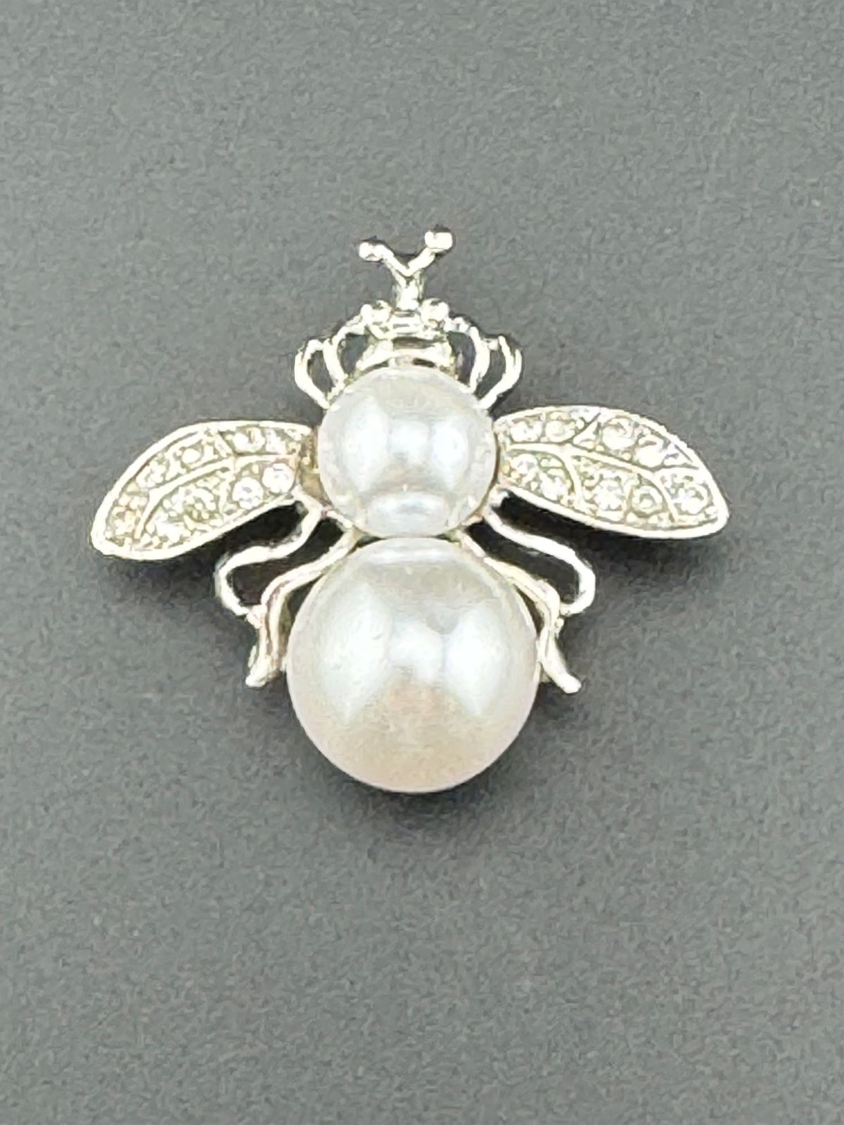 Whimsical Crystal Bee Brooch with Pearl Accent